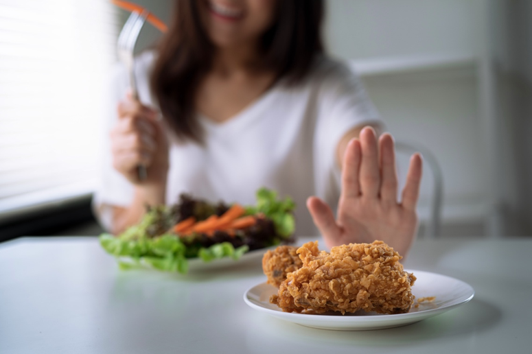 Il mal di testa vien mangiando (male)